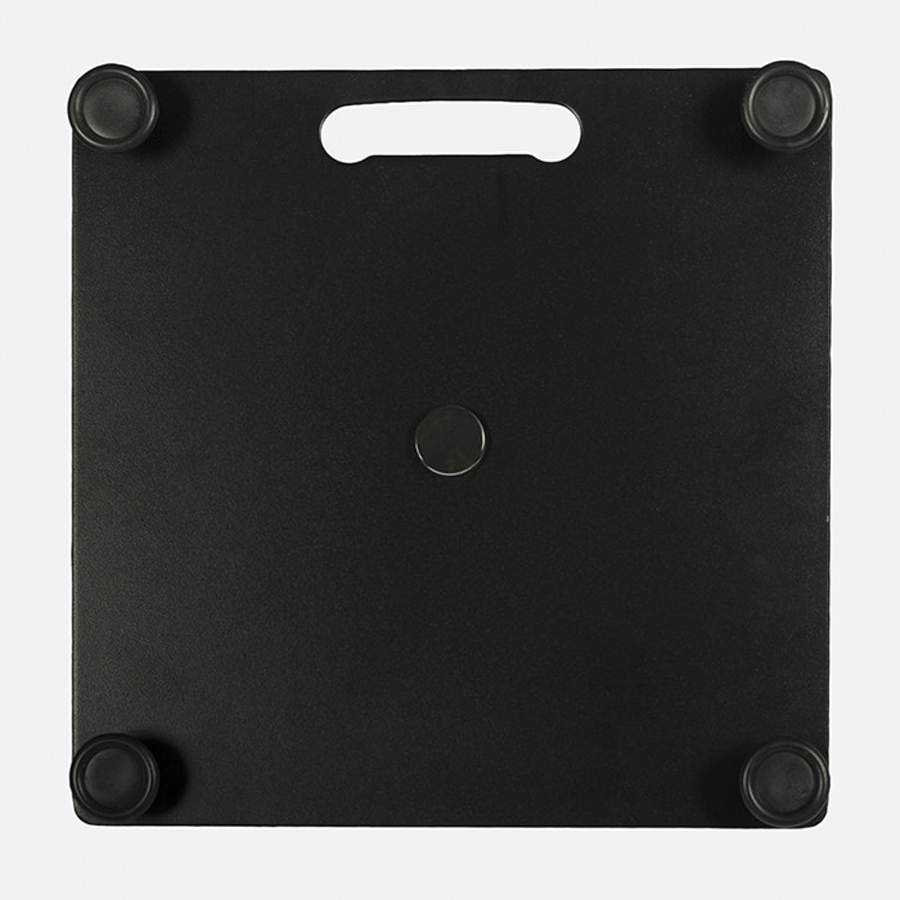 Heavy metal baseplate for aluminium poles